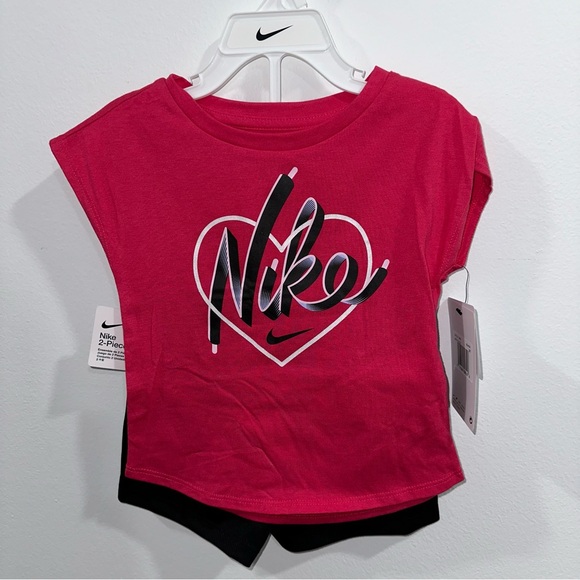 Nike Shoe Lace Heart 2pc Short Set - Picture 1 of 3